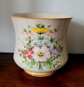 Vintage floral jardiniere