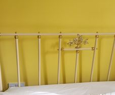 headboard