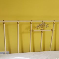headboard