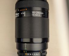 Nikon AF-Nikkor 70-210mm f/4-5.6 D. Rare Japan Serial (32xxxxx)  MINT & TESTED