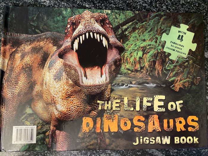Dinosaurs - Jigsaw book
