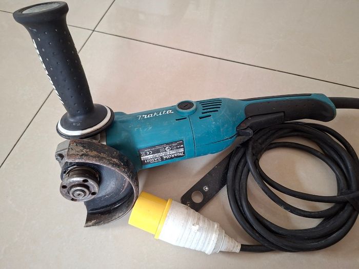 Makita GA5021 125mm Grinder 110v