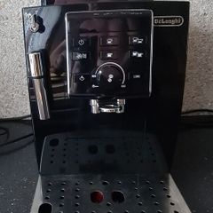 DeLonghi Magnifica Bean to Cup Coffee Machine ECAM 13.123.B