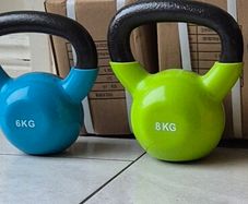 2xbrand new cast iron kettlebells 8kg,6kg