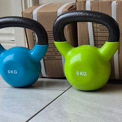 2xbrand new cast iron kettlebells 8kg,6kg