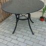 garden table Image 3