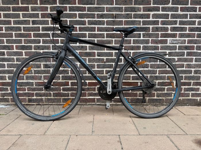 Trek 7.4FX Hybrid Bike (51cm frame, 27-speed)
