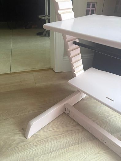pink Tripp trappe stokke chair