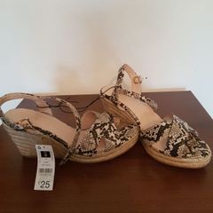 Brand new wedge sandals size 6