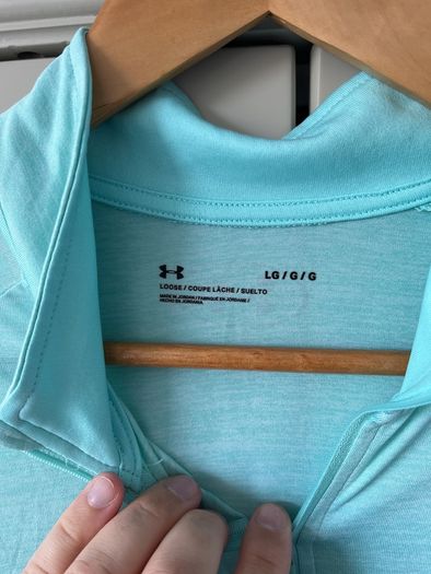 Under Armour light turquoise zippy men's Large
