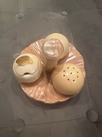Carlton Mushroom Salt & Pepper set