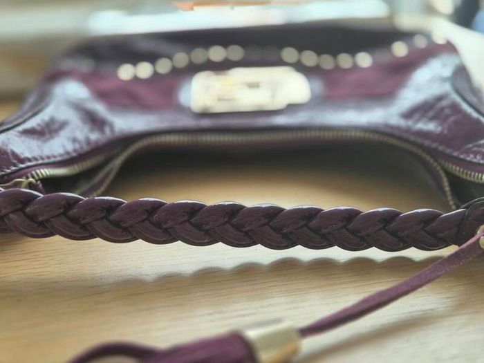 Genuine GUESS Handbag as new