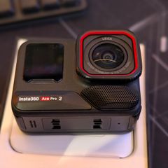 Insta 360 Ace Pro 2