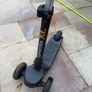 3 wheels scooter Image 2
