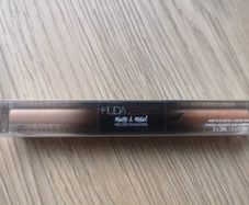 Huda beauty Melted shadows