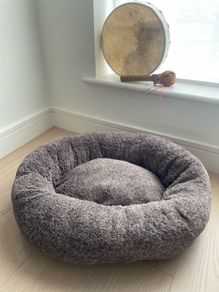 Dog bed Medium