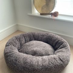 Dog bed Medium