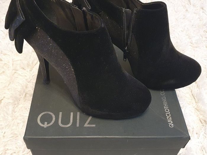 Fabulous Black Bow Shoes