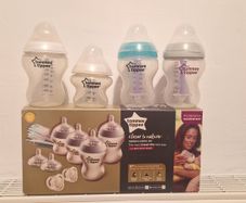 Tommy Tippee baby bottles