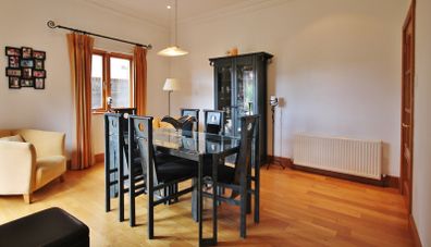 Furniture - Al Frank dining table and 6 chairs