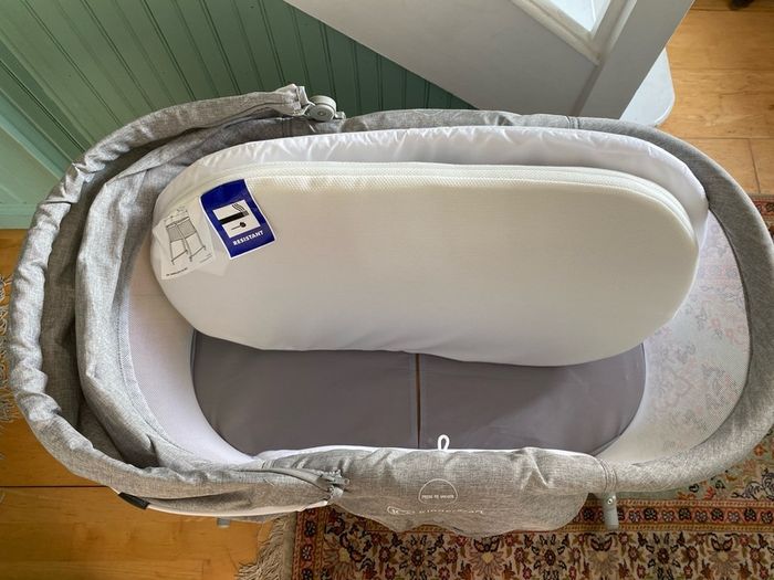 Kinderkraft baby crib and travel cot with matress
