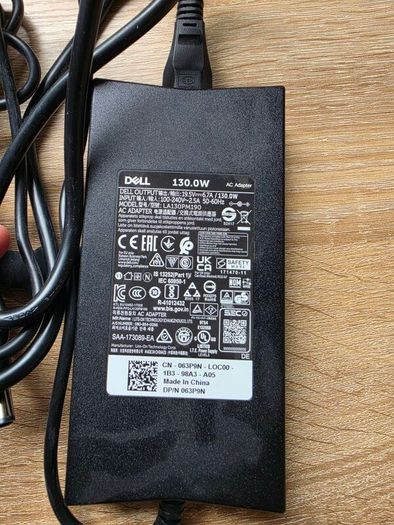 Dell 130W AC Power Adapter.