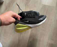 Nike air max 270s uk4
