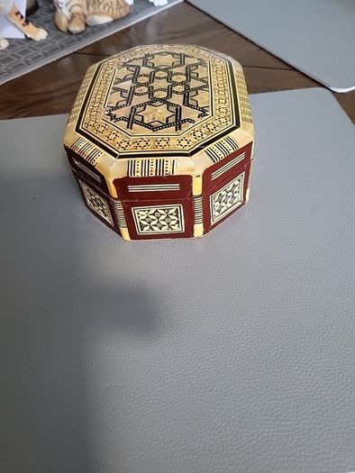 Trinket/jewellery box
