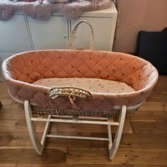 Mamas and papas moses basket