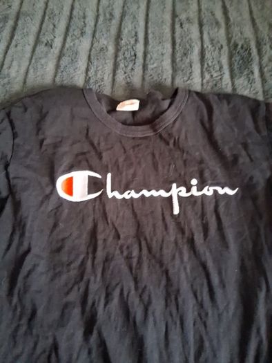 Champion  tee shirt