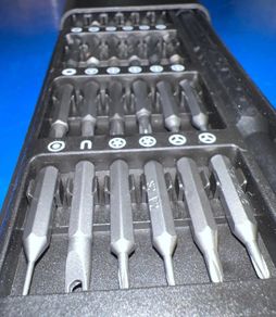 Screwdriver set 24 tip pieces