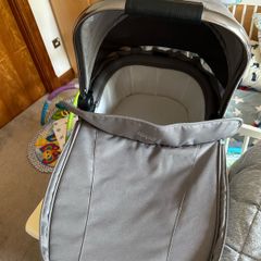 Pushchair carrycot
