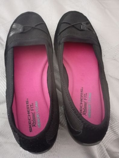 Skechers