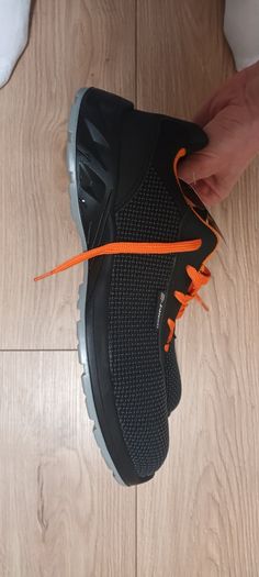 Safety shoes