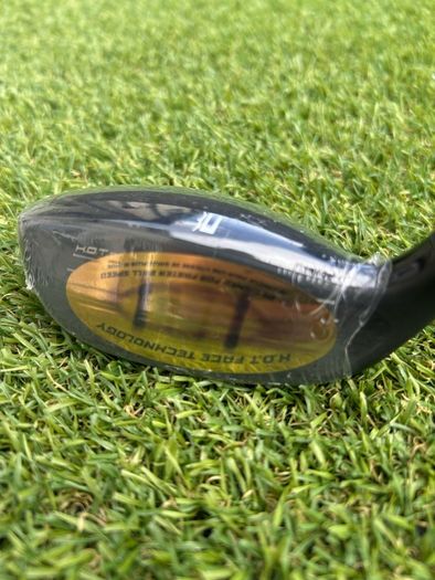 Full set of ladies golf clubs
