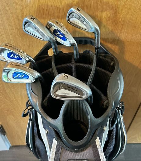 Golf starter half set and bag