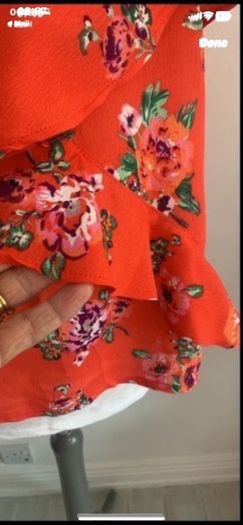 top red floral cold shoulder style frilled camisole size 14