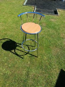 2 Stools