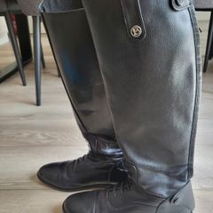 Horse riding boots