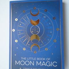 The Little book of Moon Magic, Books, Non fiction, Gift