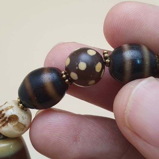 Vintage Himalayan Tibetan Treasure Vase & Stripe Pattern & Dotted Quartz Bracelet