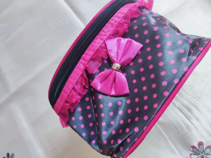 Makeup purse (New)