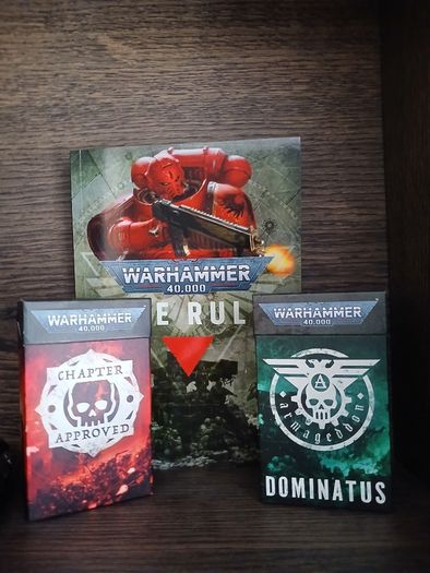 Warhammer 11 Editions Rule Book and Card