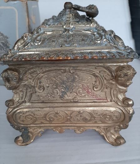 new antique bronze/brass? jewellery box