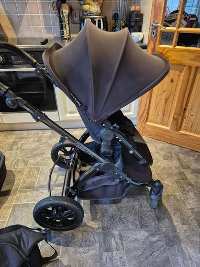 Ickle Bubba travel system