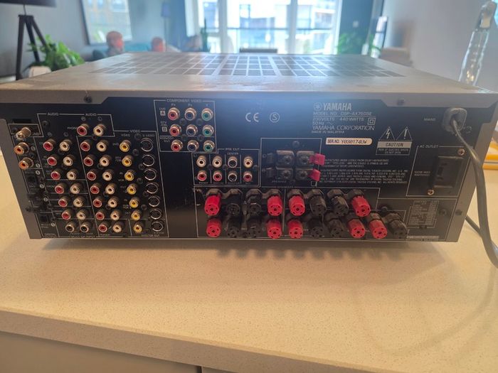 Yamaha DSP-AX750SE 7.1 AV Amplifier (Titanium/Silver)