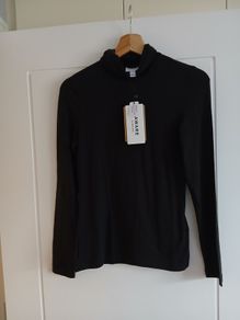 NEW top