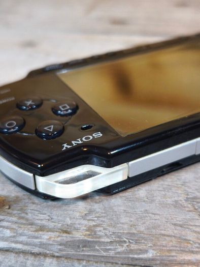 Playstation PSP modded 50 games 64gb sd card