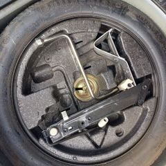 Bmw E60 spare wheel kit