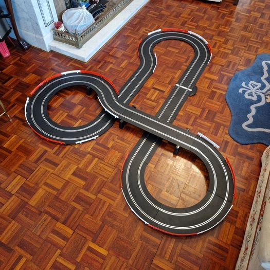 Scalextric New Loops Set: Rally Racers Edition